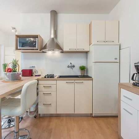 Apartment Felix Пореч Экстерьер фото