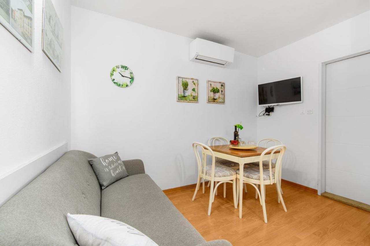 Apartment Felix Пореч Экстерьер фото
