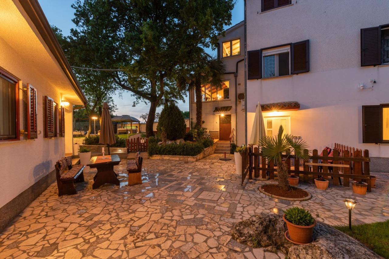 Apartment Felix Пореч Экстерьер фото