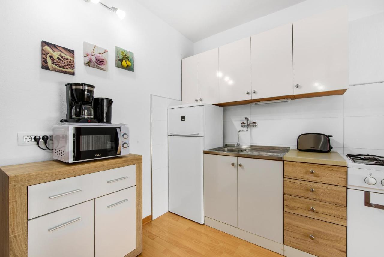 Apartment Felix Пореч Экстерьер фото