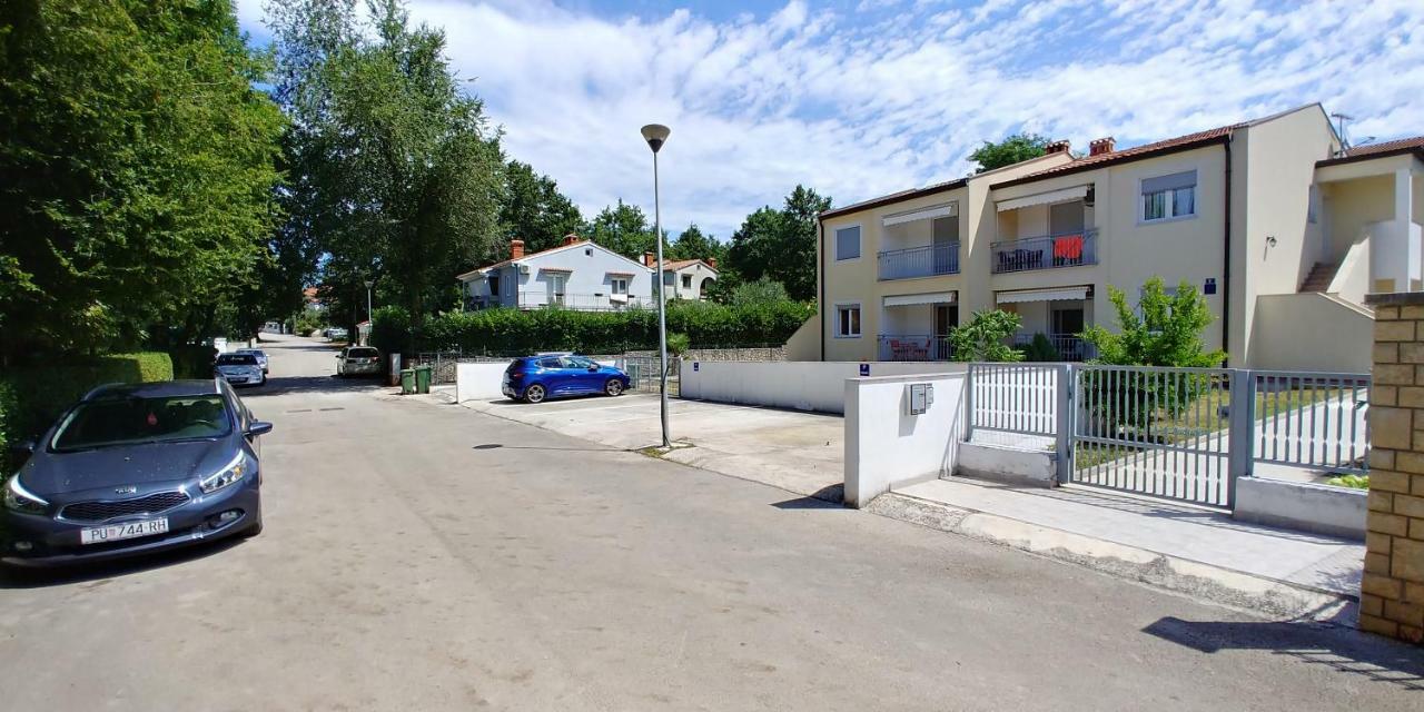 Apartment Felix Пореч Экстерьер фото